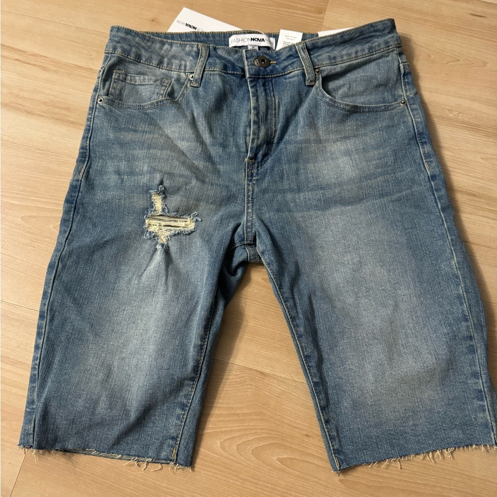 Fashion nova Men’s shorts 32